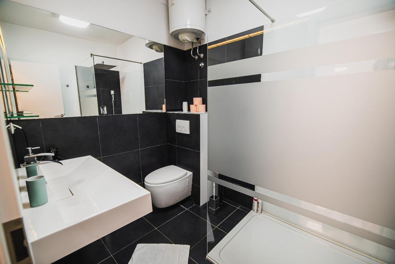 Downtown Park Apartments With Balcony Vodice Ngoại thất bức ảnh