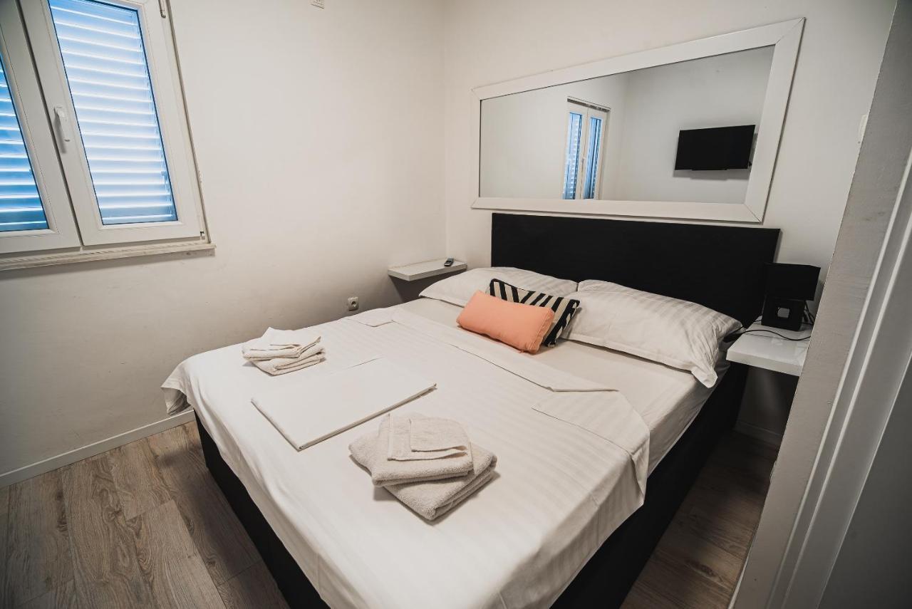 Downtown Park Apartments With Balcony Vodice Ngoại thất bức ảnh