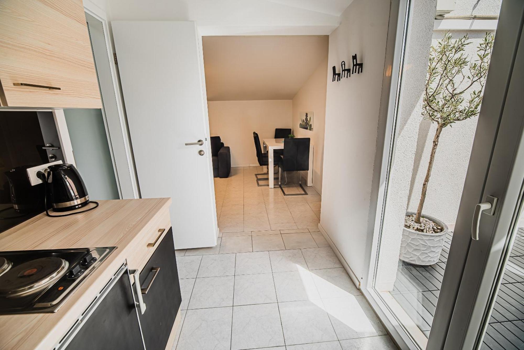 Downtown Park Apartments With Balcony Vodice Phòng bức ảnh
