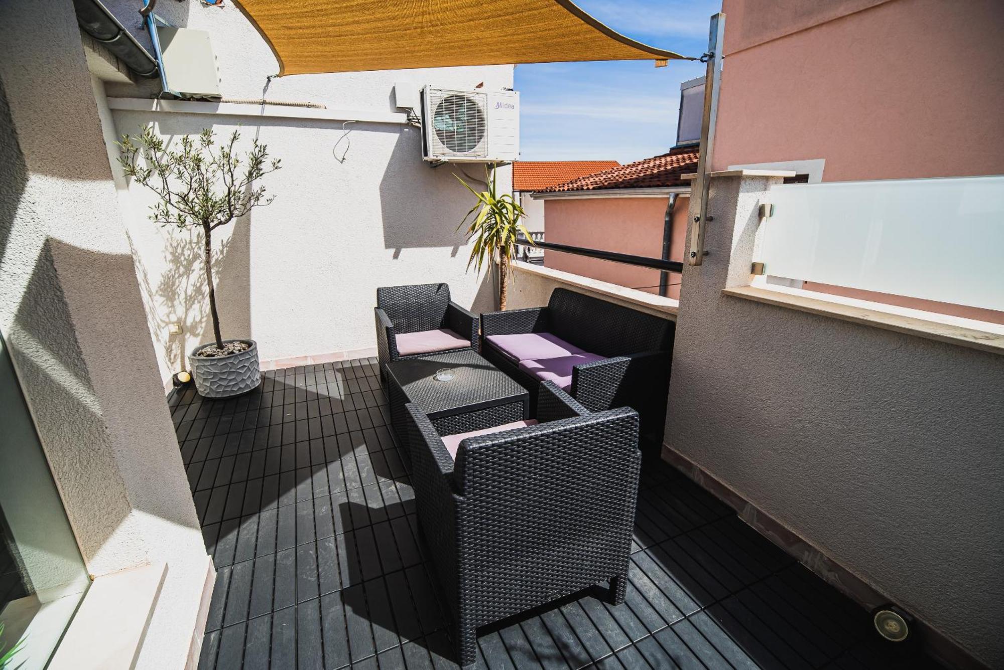 Downtown Park Apartments With Balcony Vodice Phòng bức ảnh